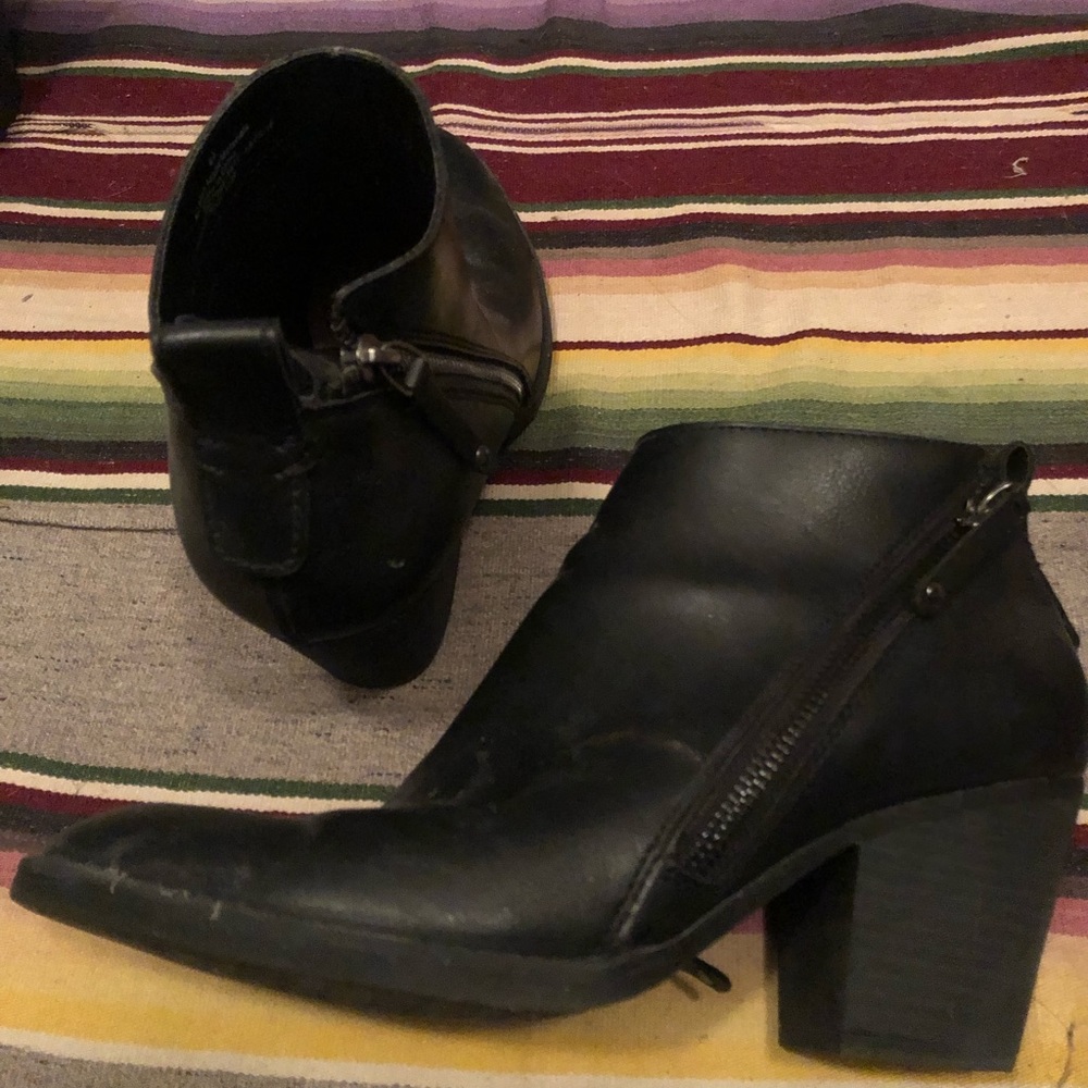 Dolce vita double zip booties